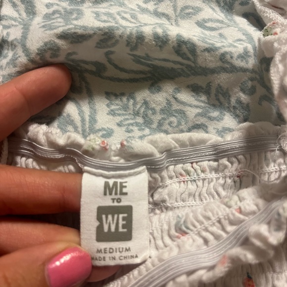 Pacsun floral white cropped cami - Picture 2 of 2